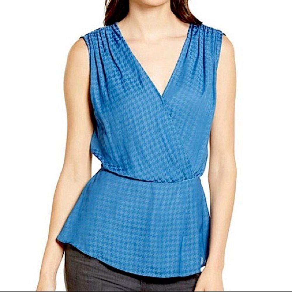 NWOT Chelsea28 Houndstooth Blouse